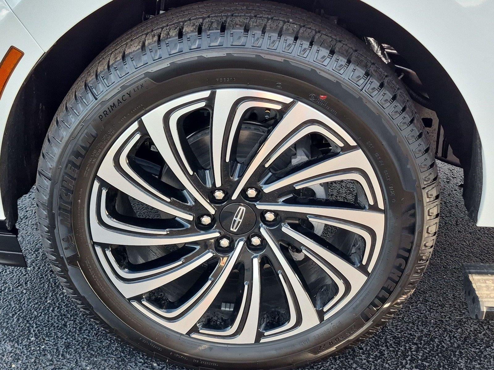 2027 Lincoln Navigator Black Label