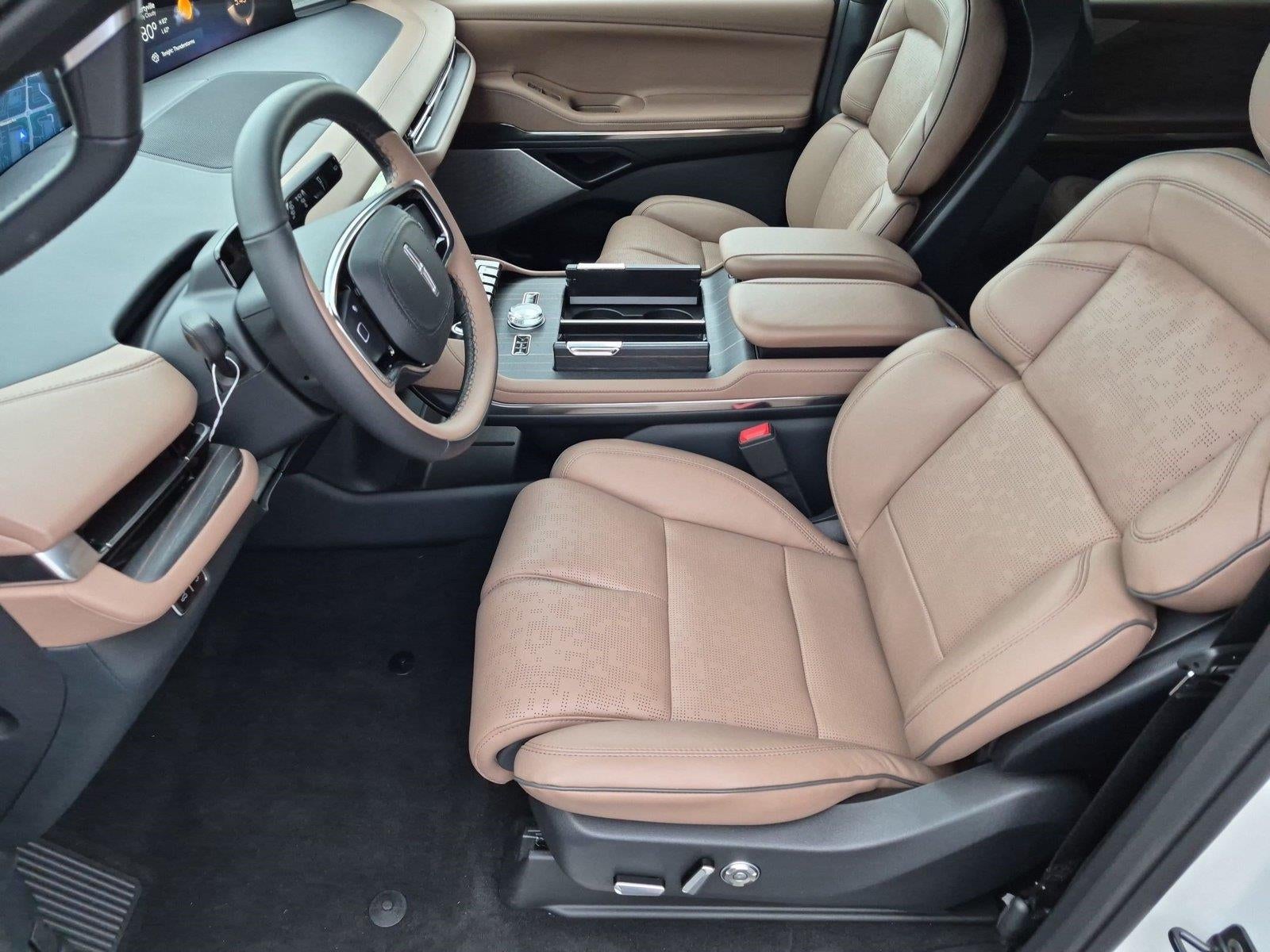 2027 Lincoln Navigator Black Label