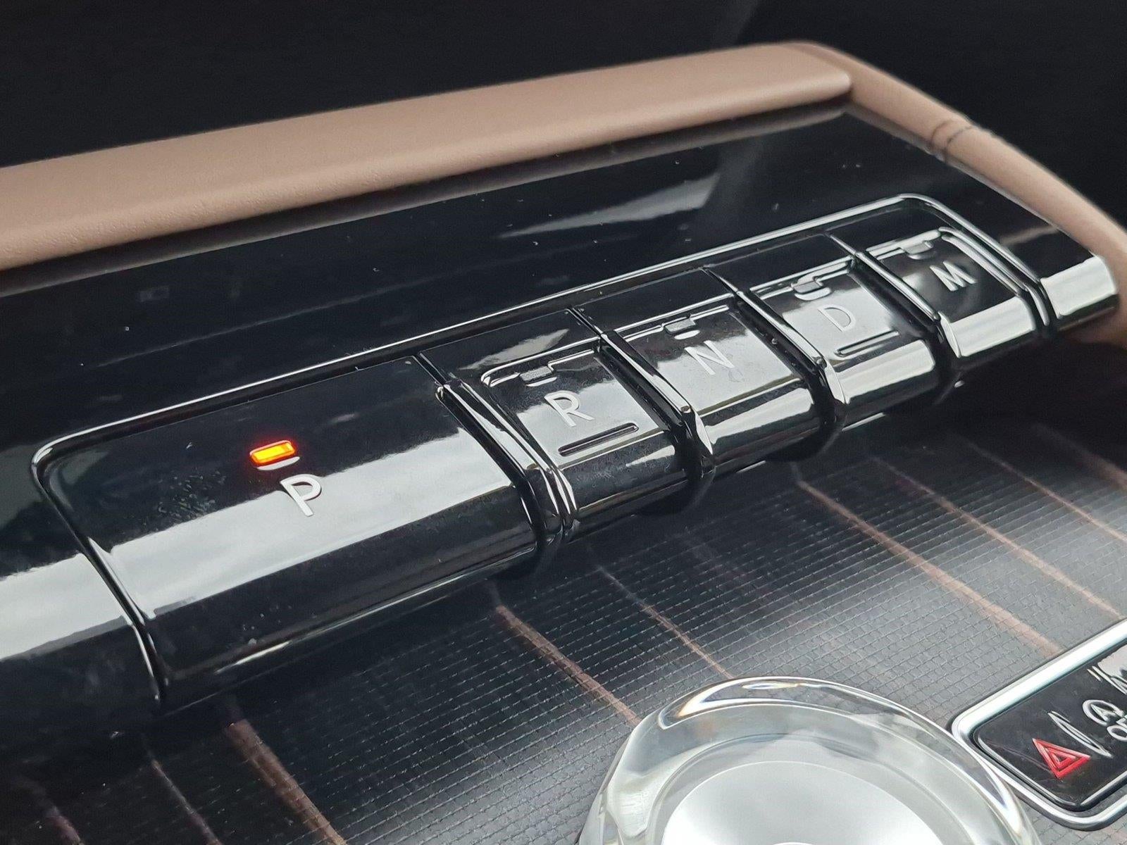 2027 Lincoln Navigator Black Label