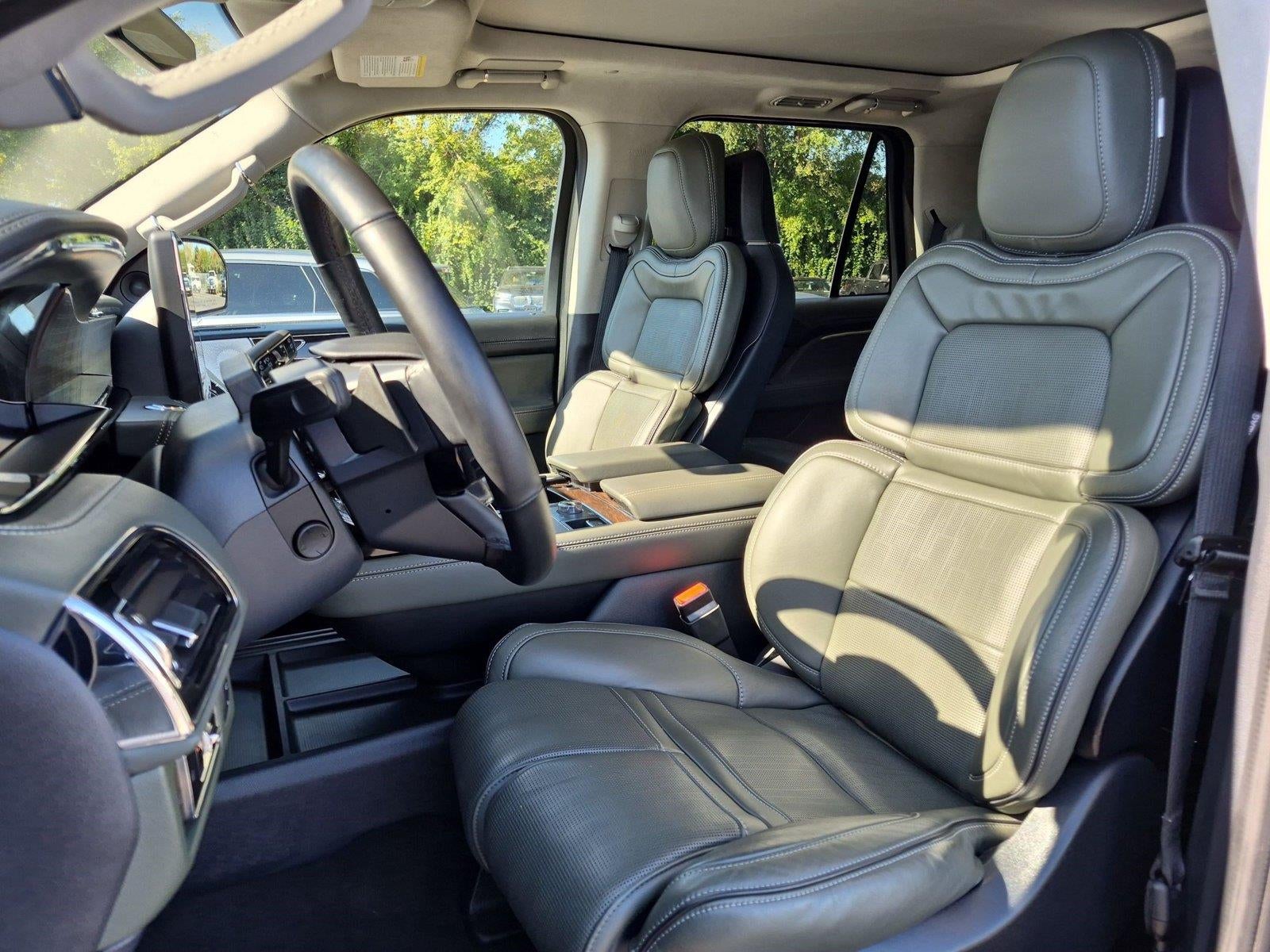 2024 Lincoln Navigator Black Label