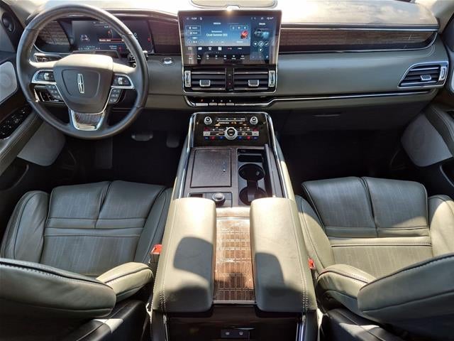 2024 Lincoln Navigator Black Label