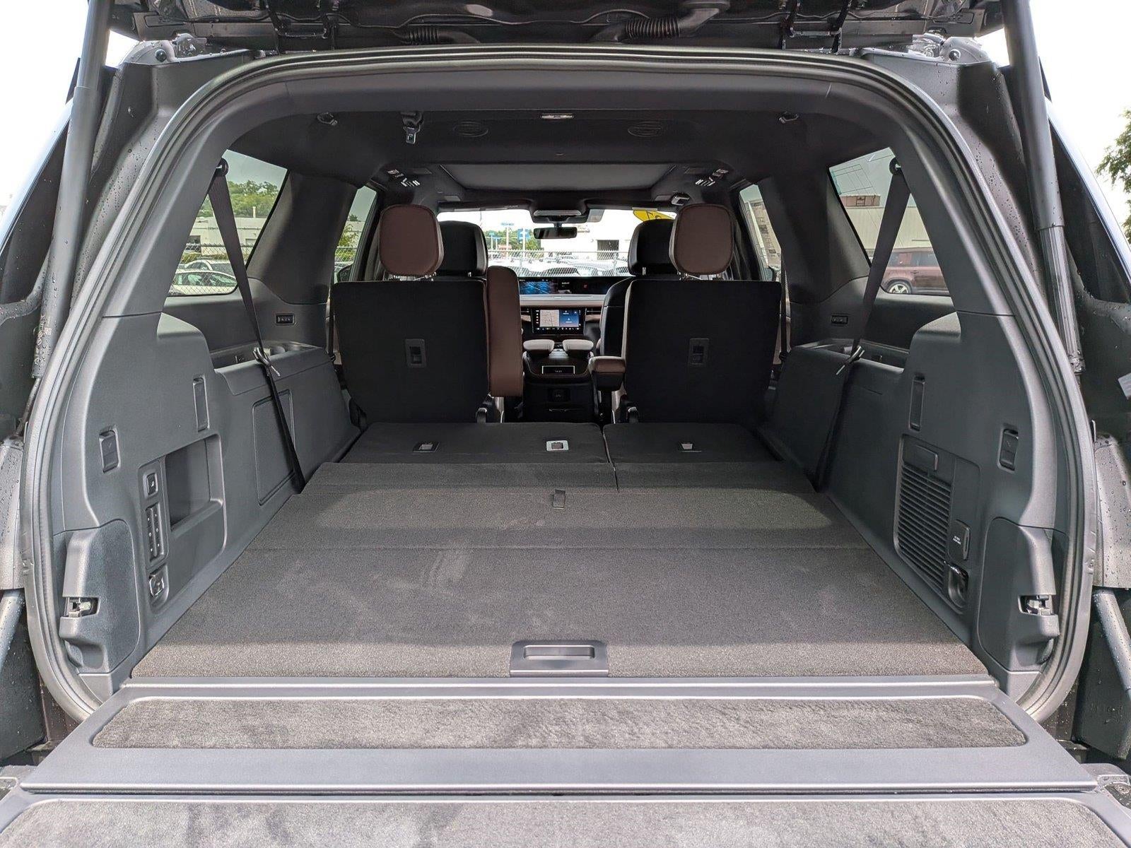 2027 Lincoln Navigator L Reserve