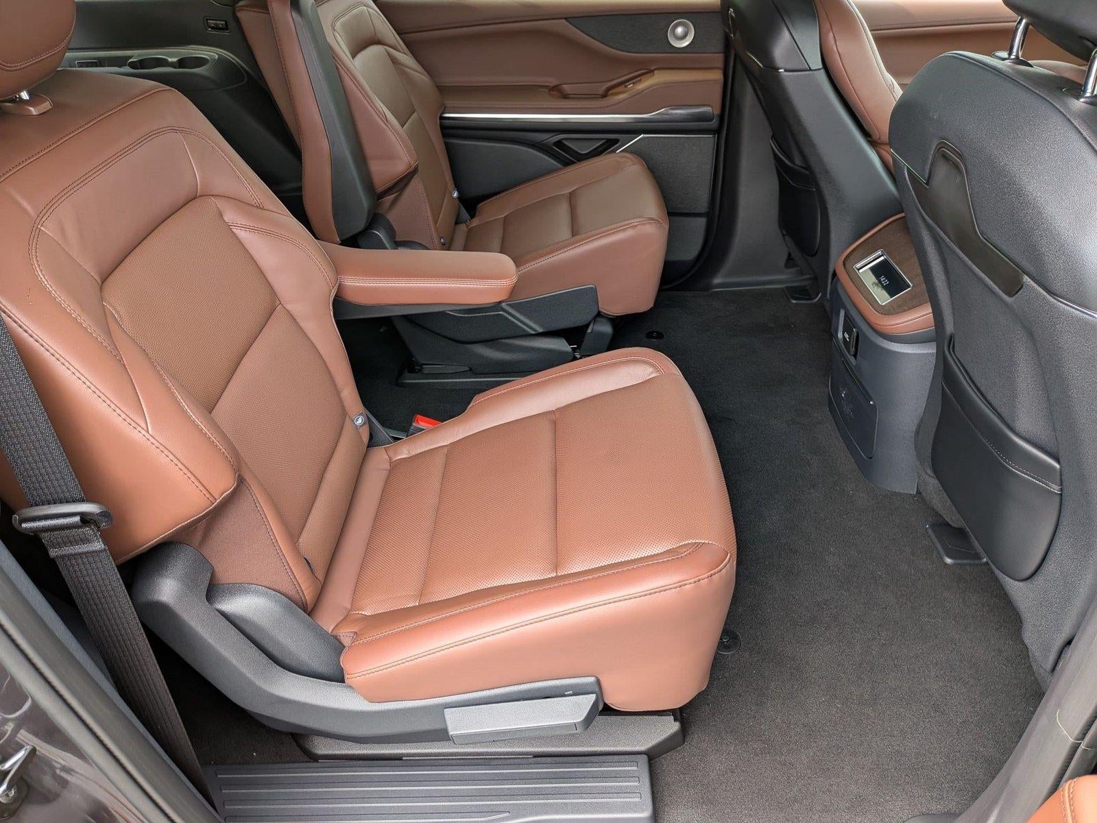 2027 Lincoln Navigator L Reserve
