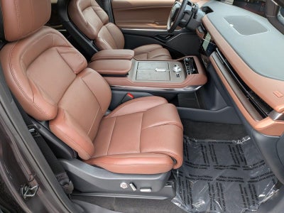 2027 Lincoln Navigator L Reserve