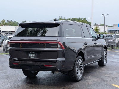 2027 Lincoln Navigator L Reserve