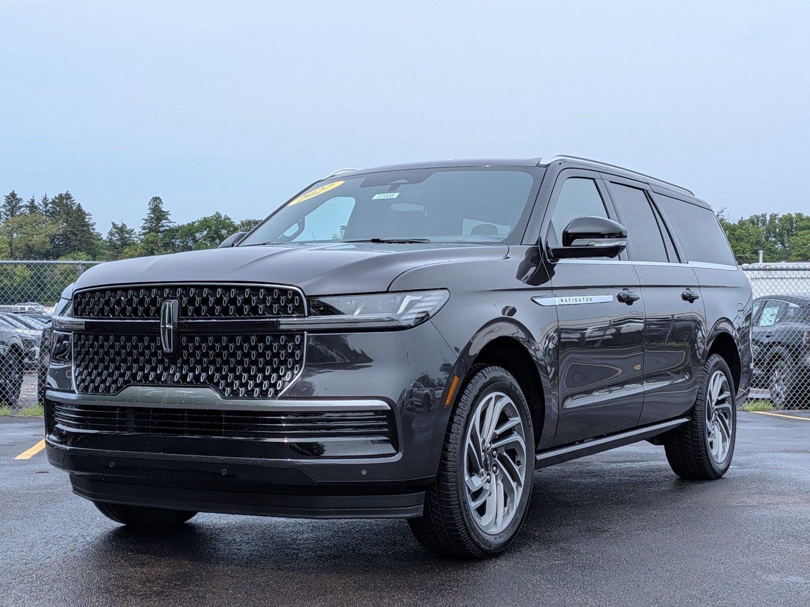2027 Lincoln Navigator L Reserve