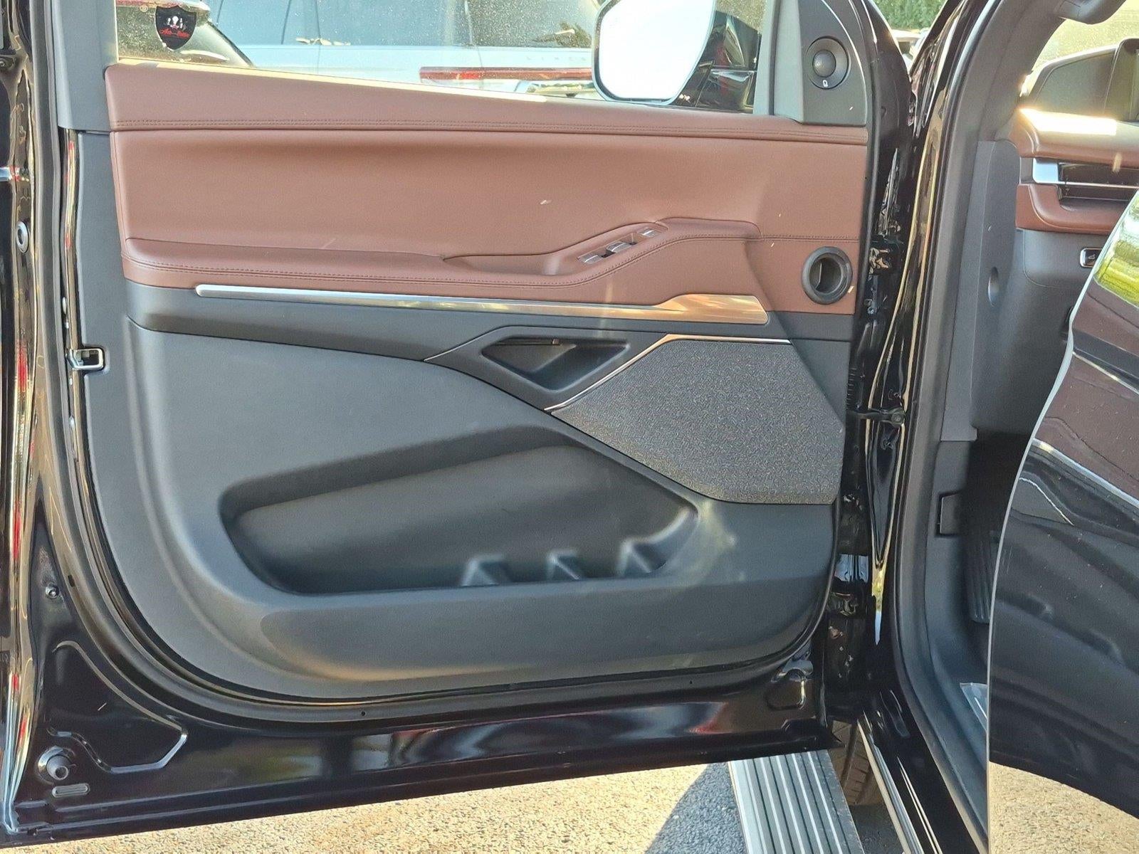 2027 Lincoln Navigator L Reserve