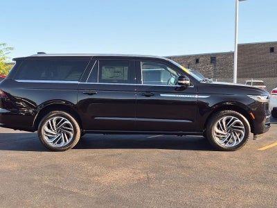 2027 Lincoln Navigator L Reserve