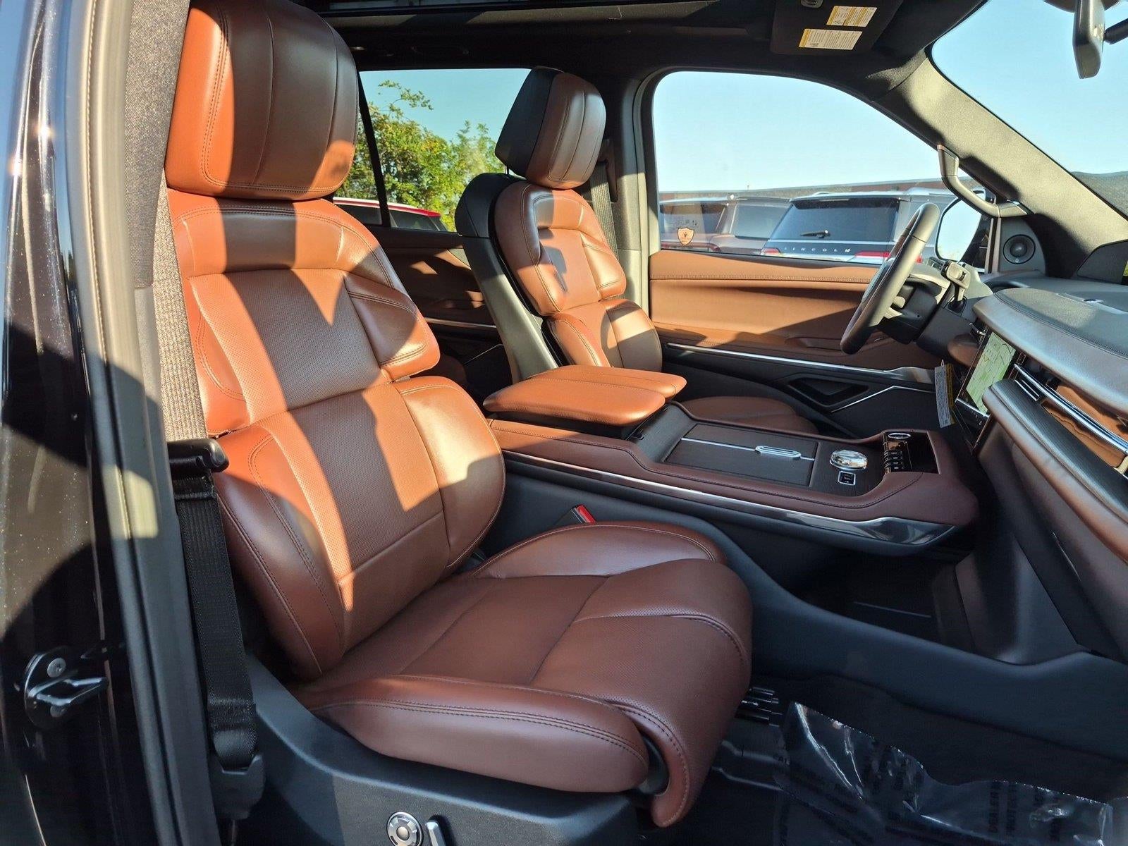 2027 Lincoln Navigator L Reserve
