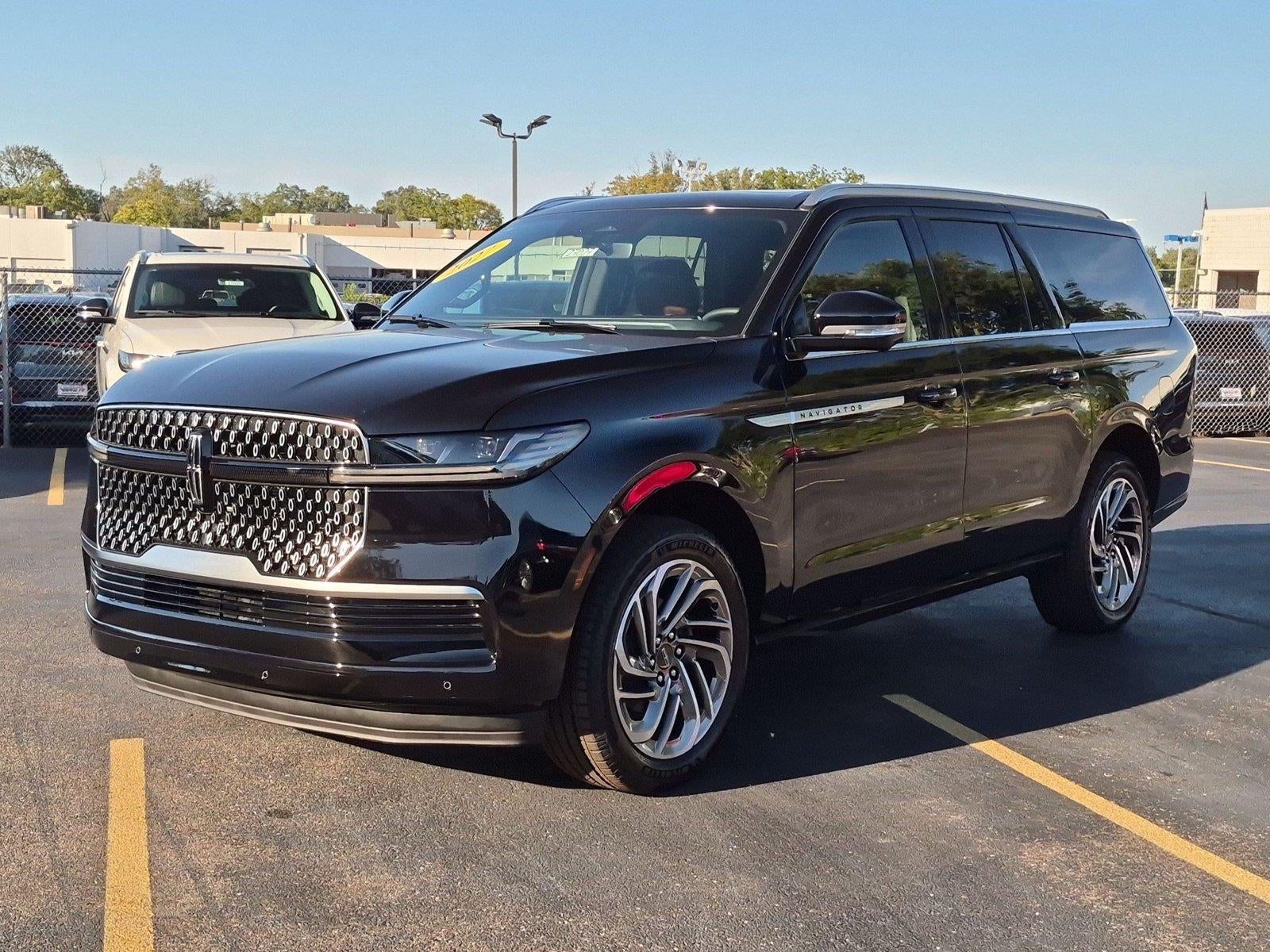 2027 Lincoln Navigator L Reserve