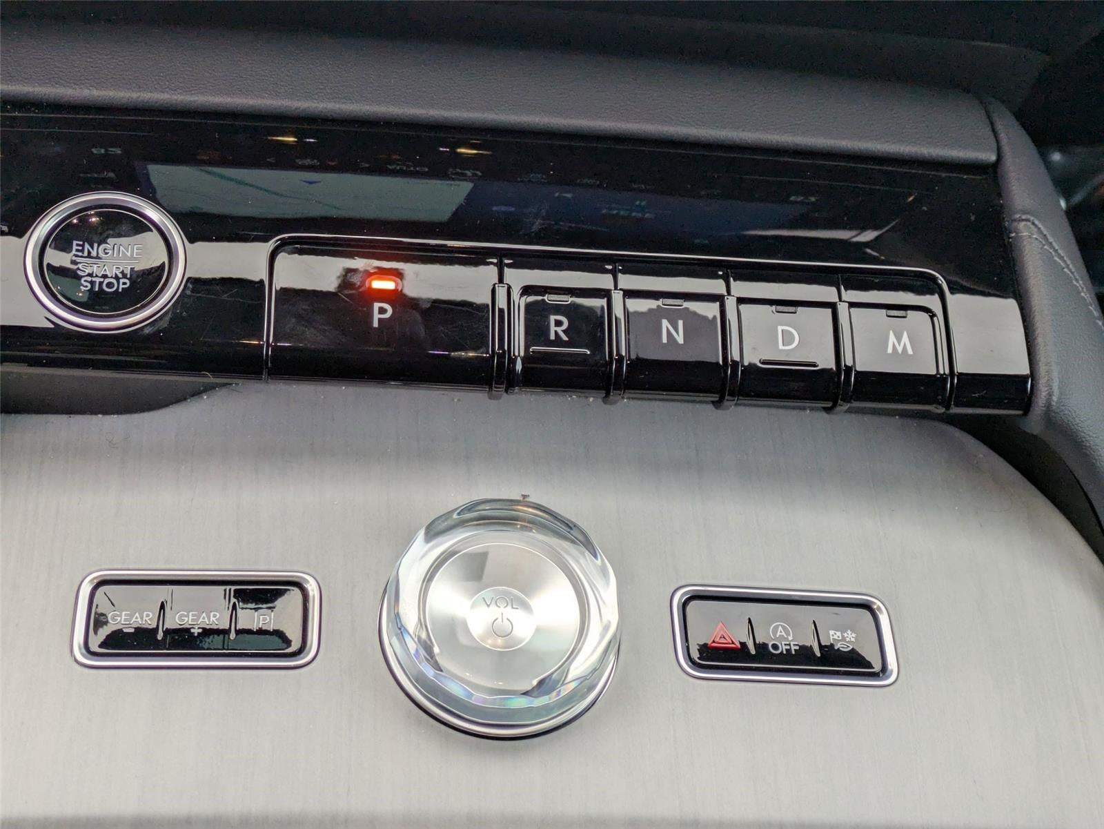 2025 Lincoln Navigator L Reserve