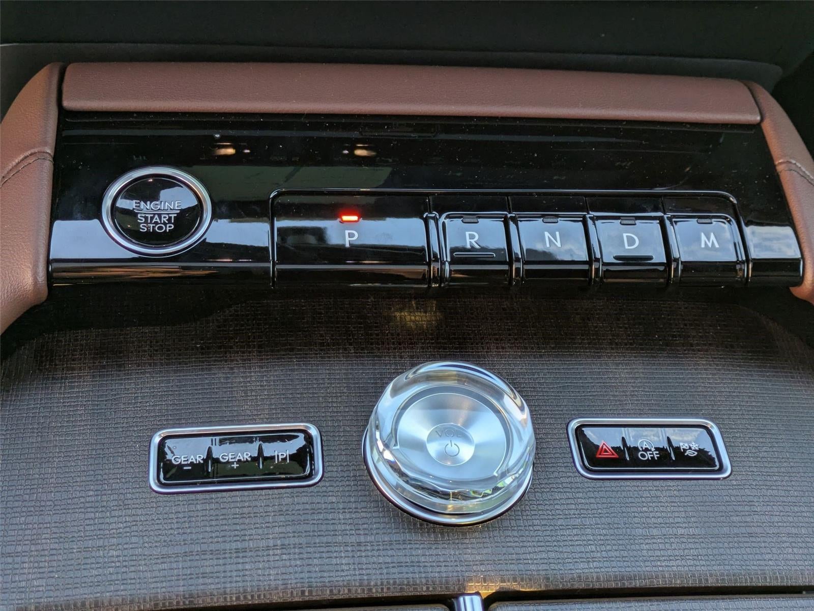 2025 Lincoln Navigator L Reserve