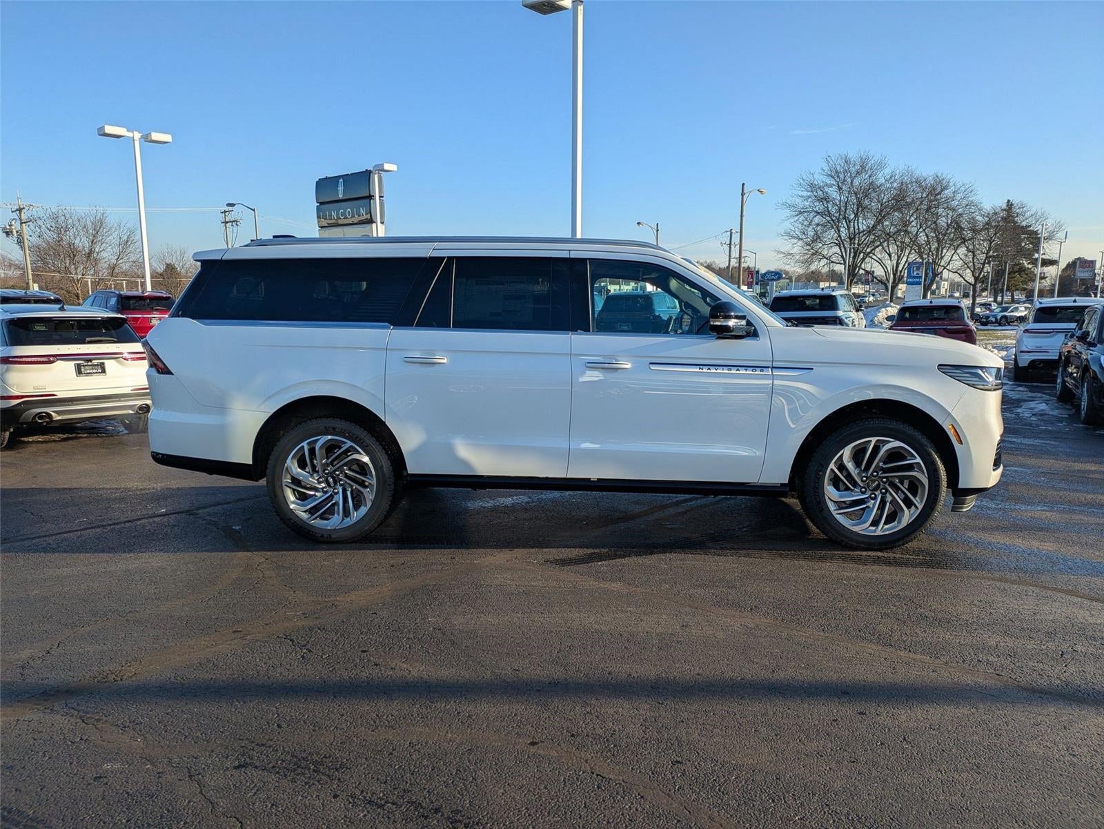 2025 Lincoln Navigator L Reserve