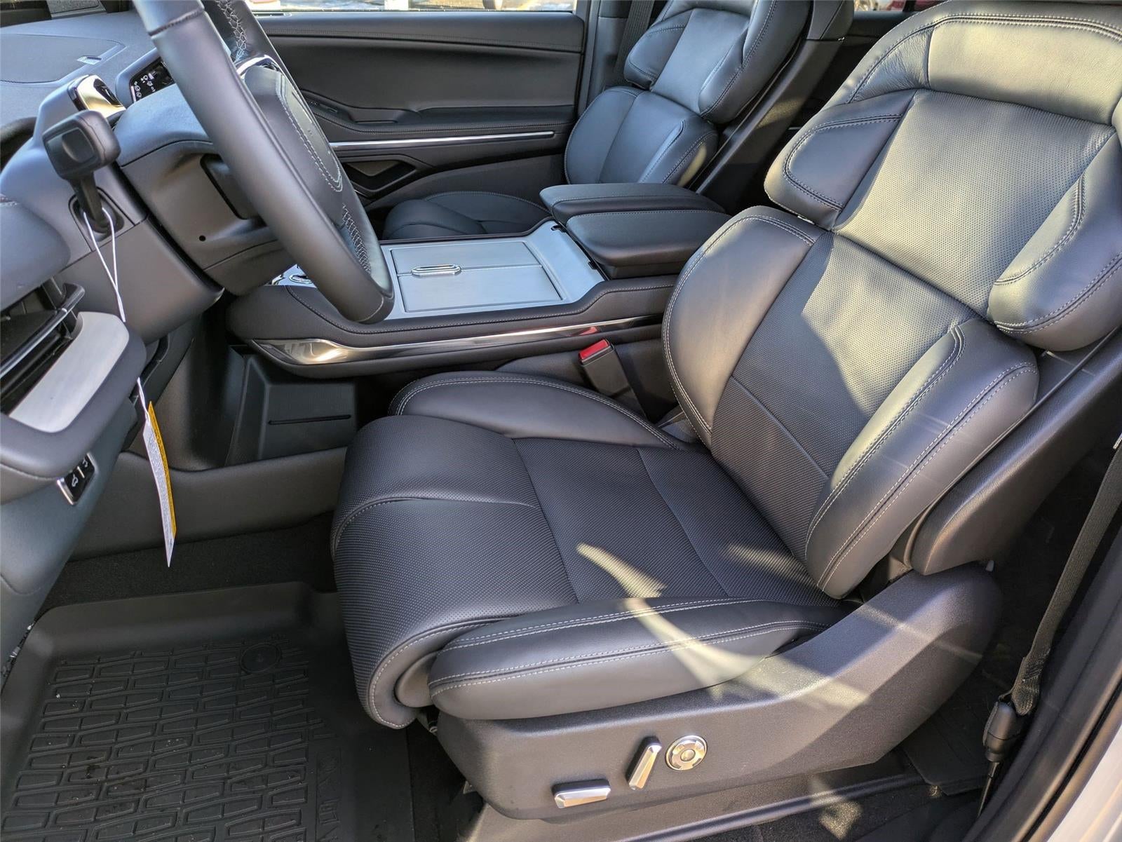 2025 Lincoln Navigator L Reserve