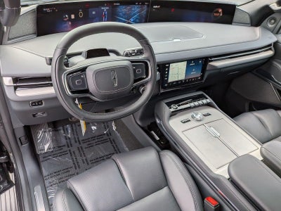2027 Lincoln Navigator L Reserve