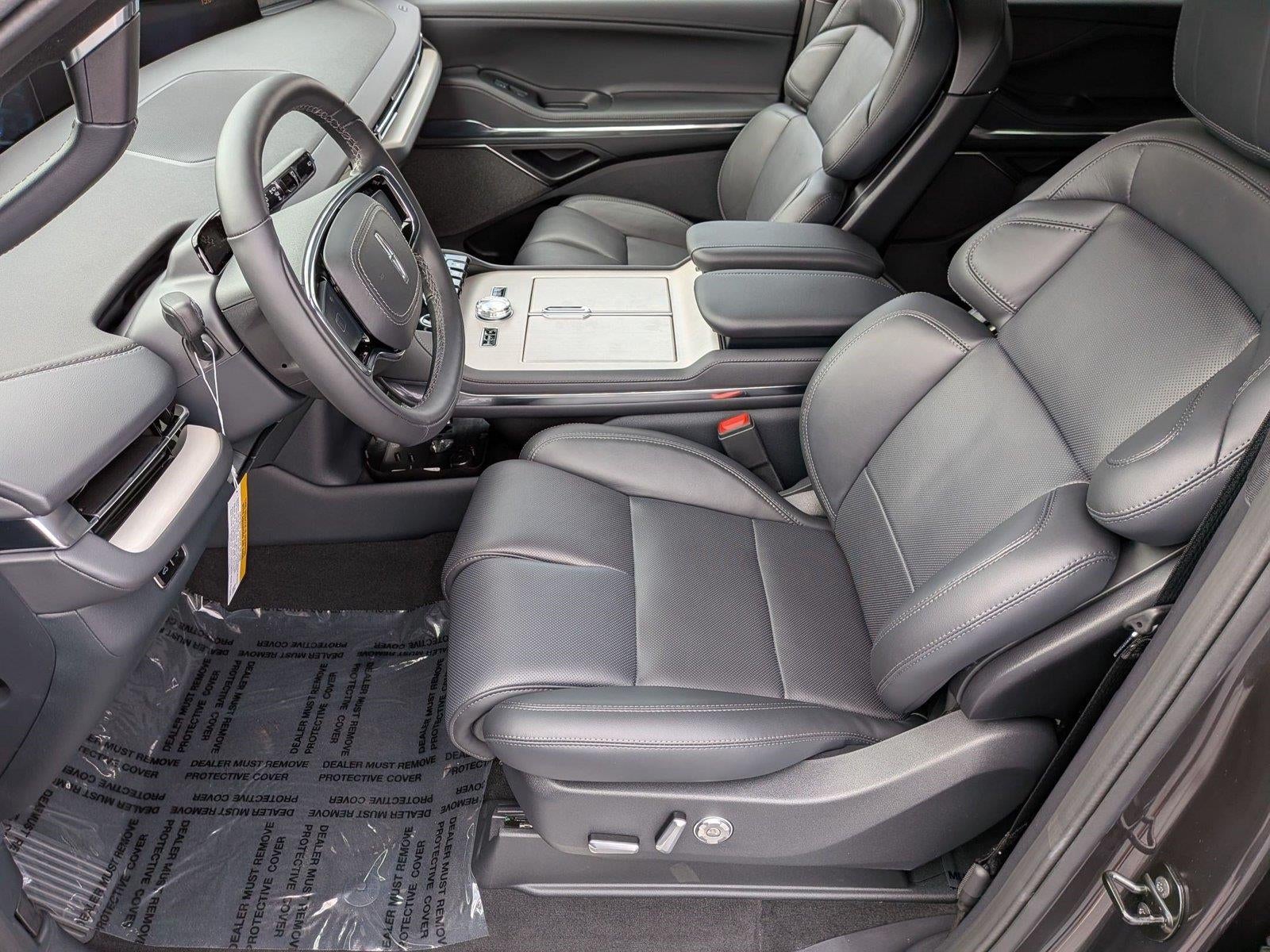 2027 Lincoln Navigator L Reserve