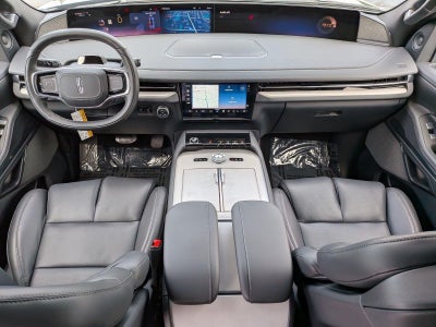 2027 Lincoln Navigator L Reserve