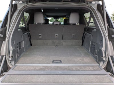 2027 Lincoln Navigator L Reserve