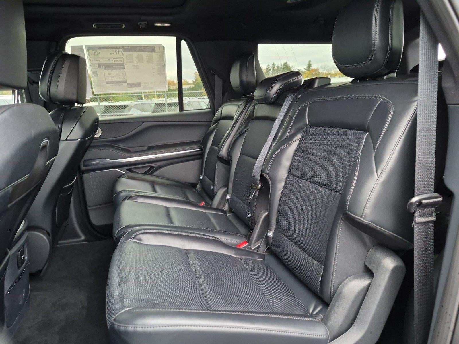 2027 Lincoln Navigator L Reserve