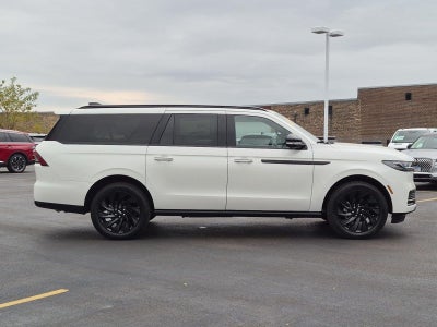 2027 Lincoln Navigator L Reserve