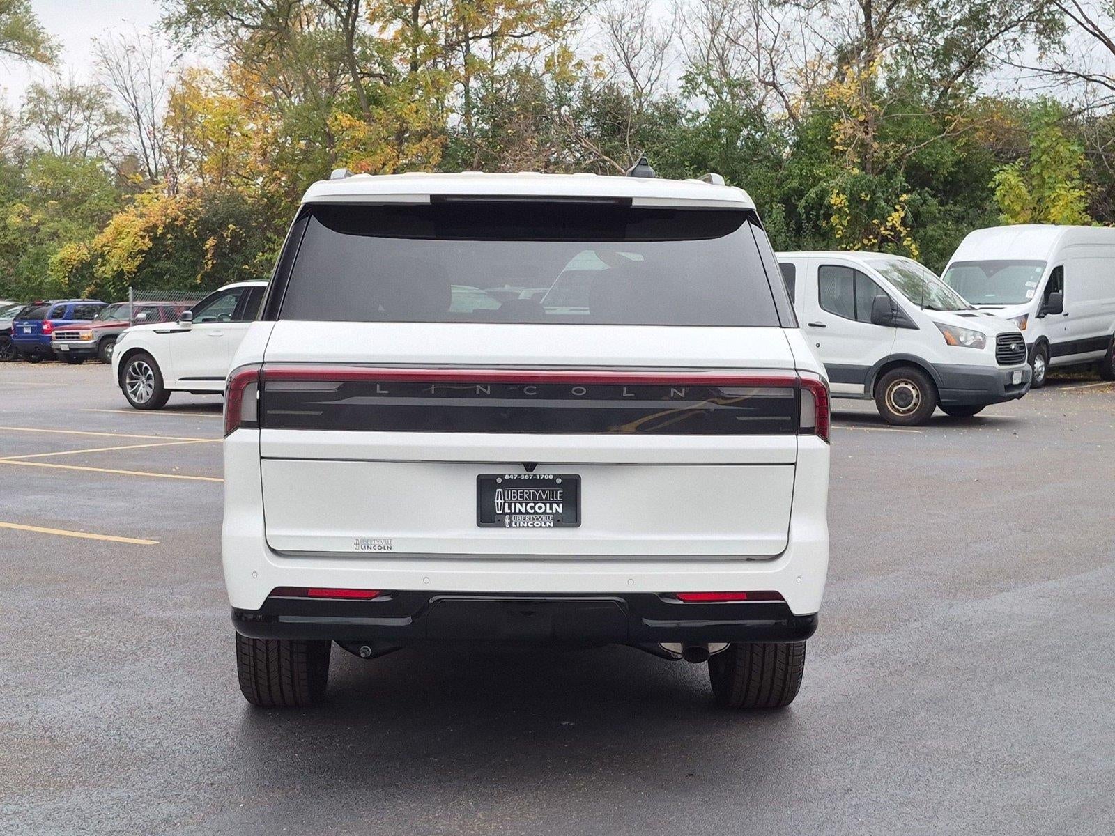 2027 Lincoln Navigator L Reserve