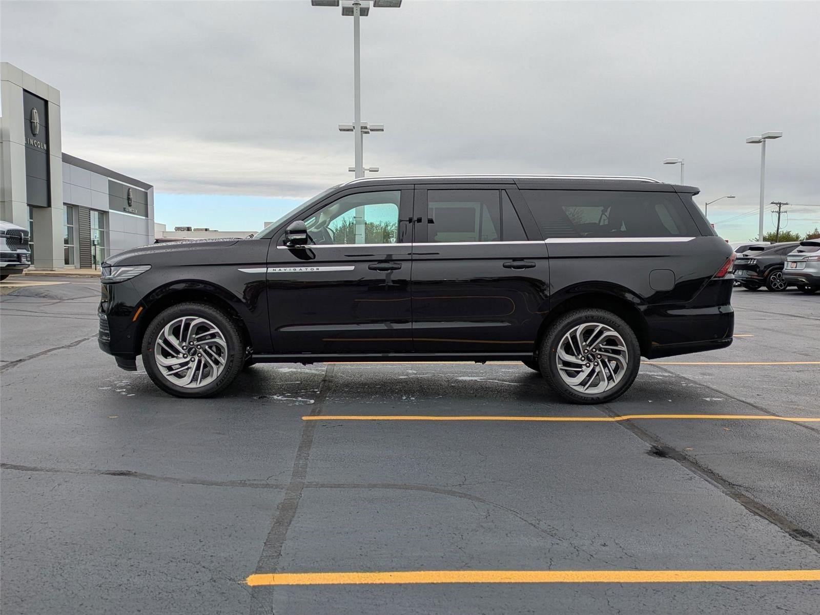 2025 Lincoln Navigator L Reserve
