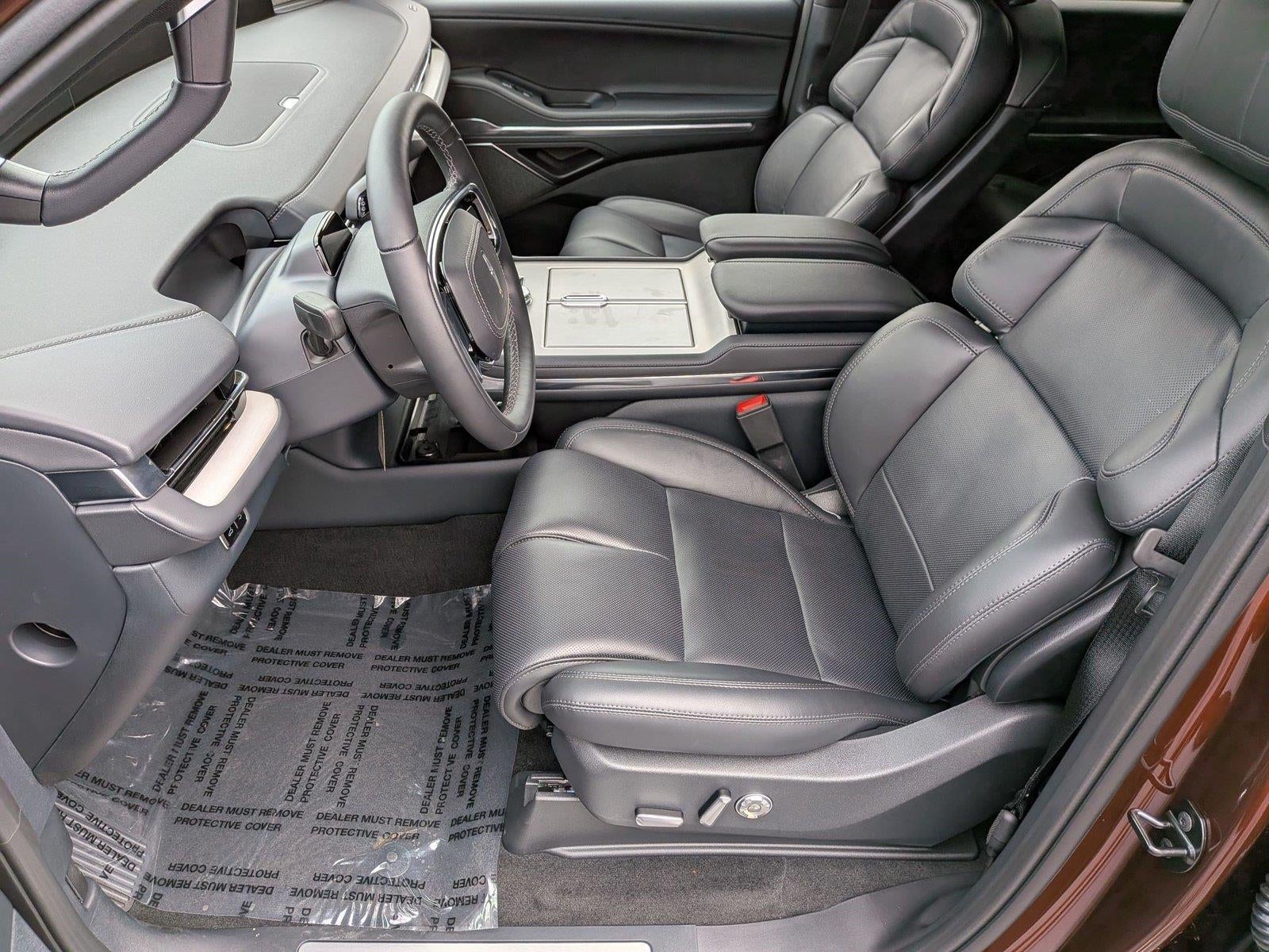 2027 Lincoln Navigator L Reserve