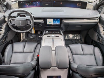 2027 Lincoln Navigator L Reserve