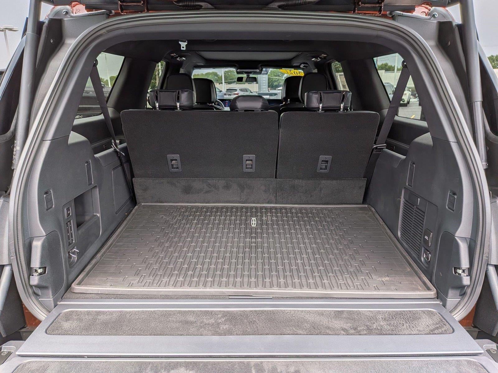 2027 Lincoln Navigator L Reserve