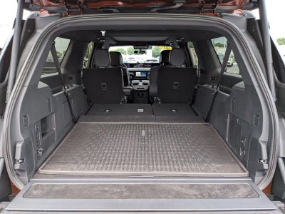2027 Lincoln Navigator L Reserve