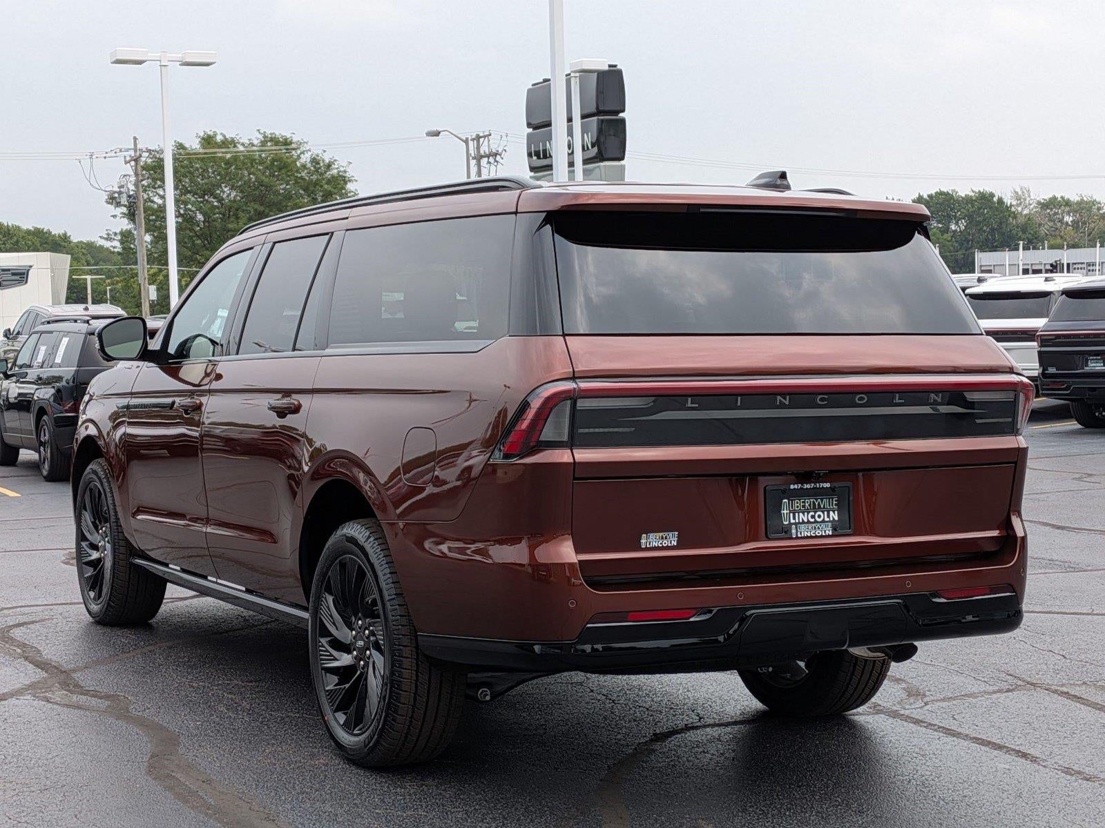 2027 Lincoln Navigator L Reserve