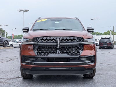 2027 Lincoln Navigator L Reserve