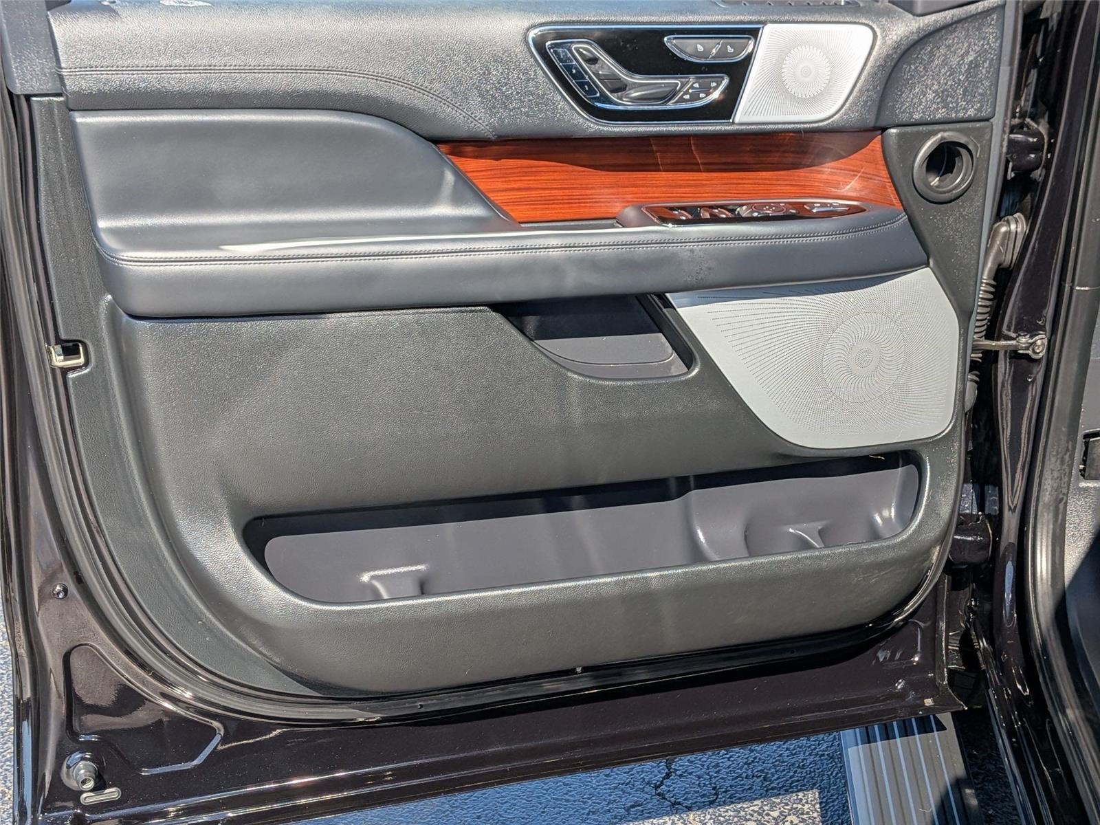 2023 Lincoln Navigator L Reserve