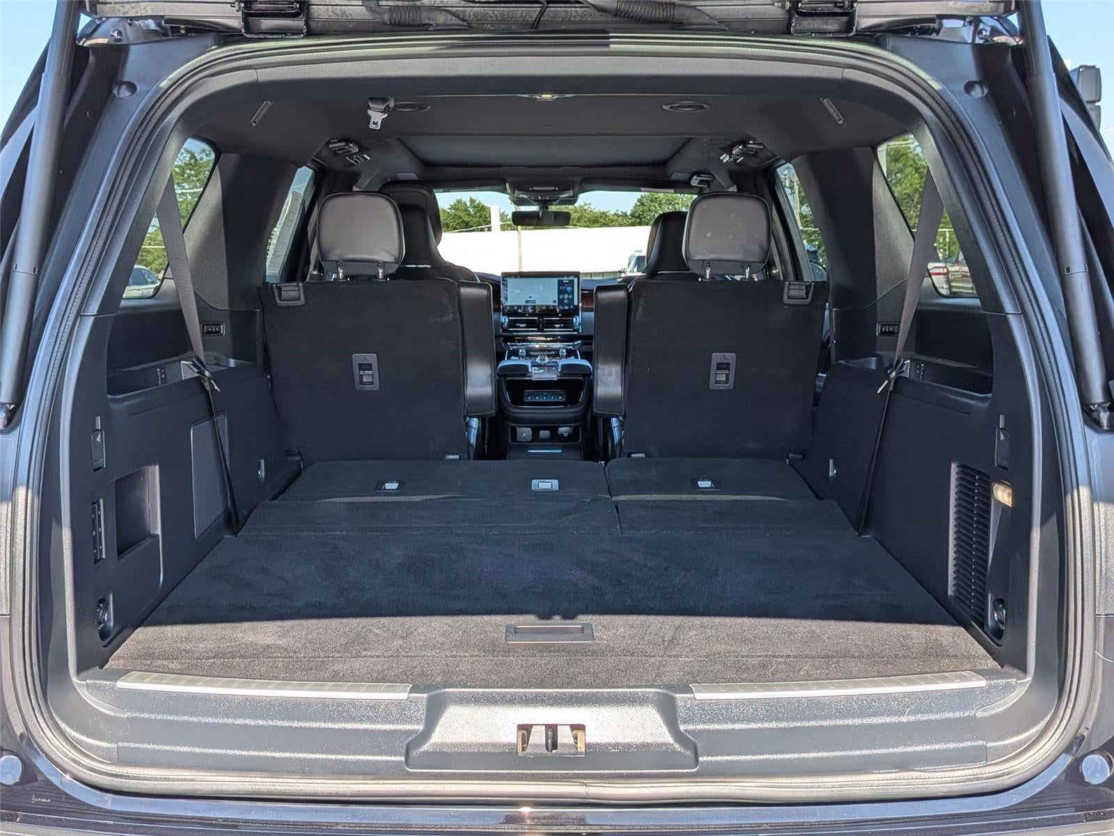 2023 Lincoln Navigator L Reserve