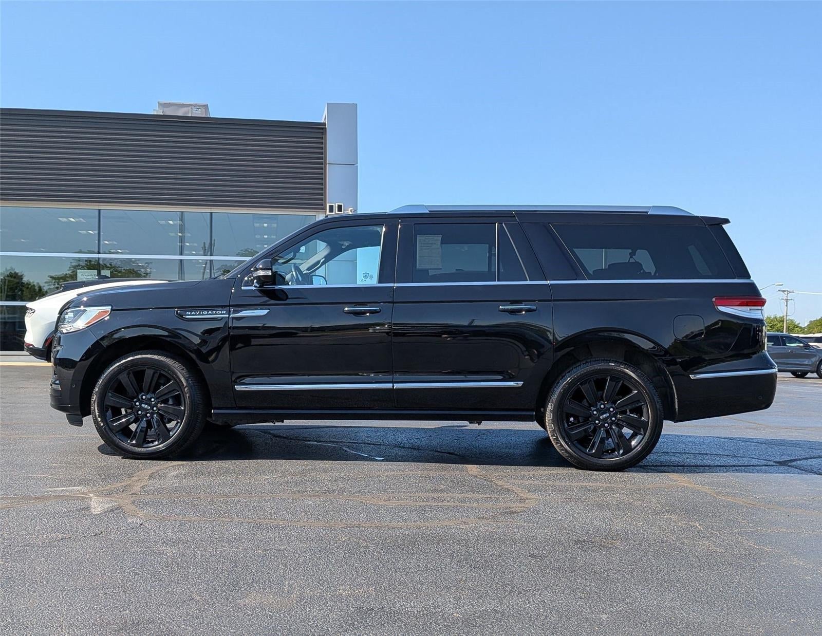2023 Lincoln Navigator L Reserve