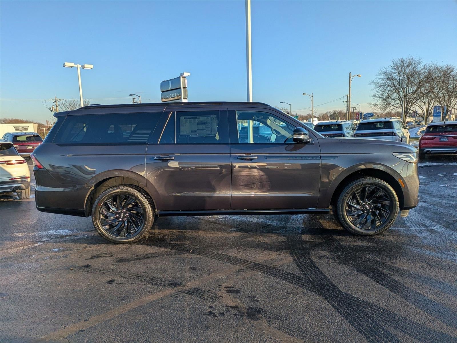 2025 Lincoln Navigator L Reserve