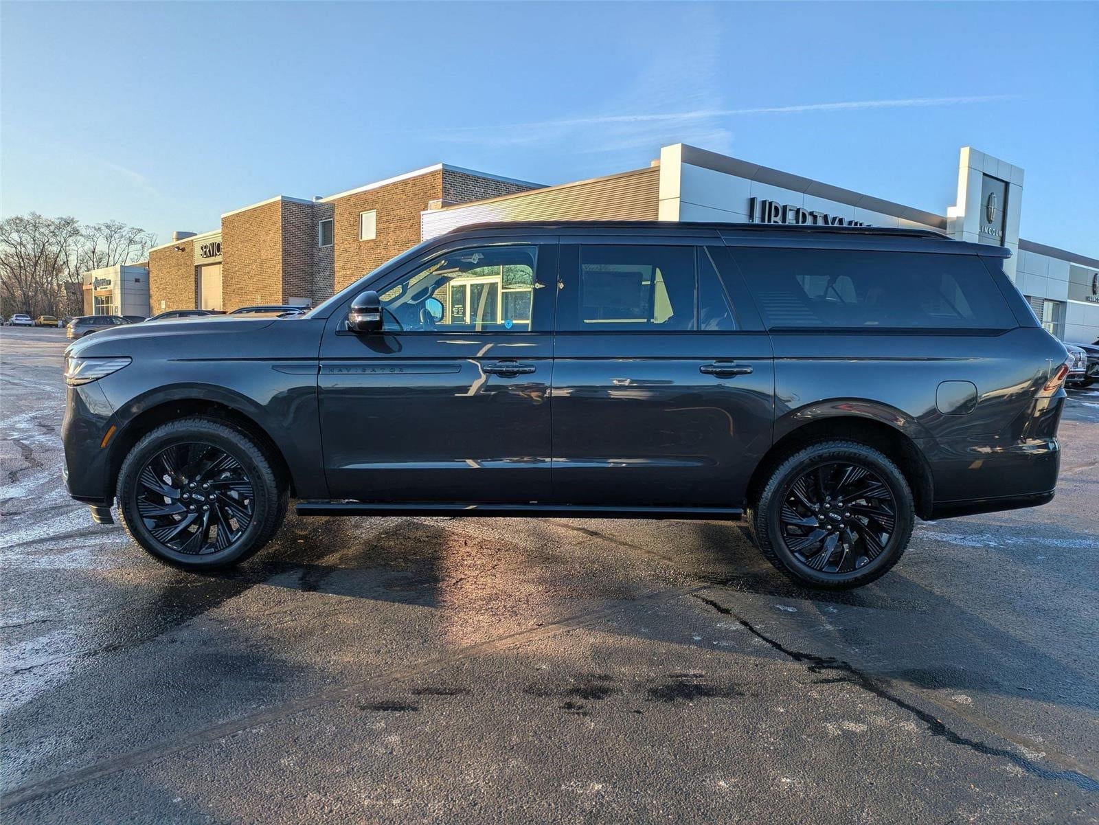 2025 Lincoln Navigator L Reserve