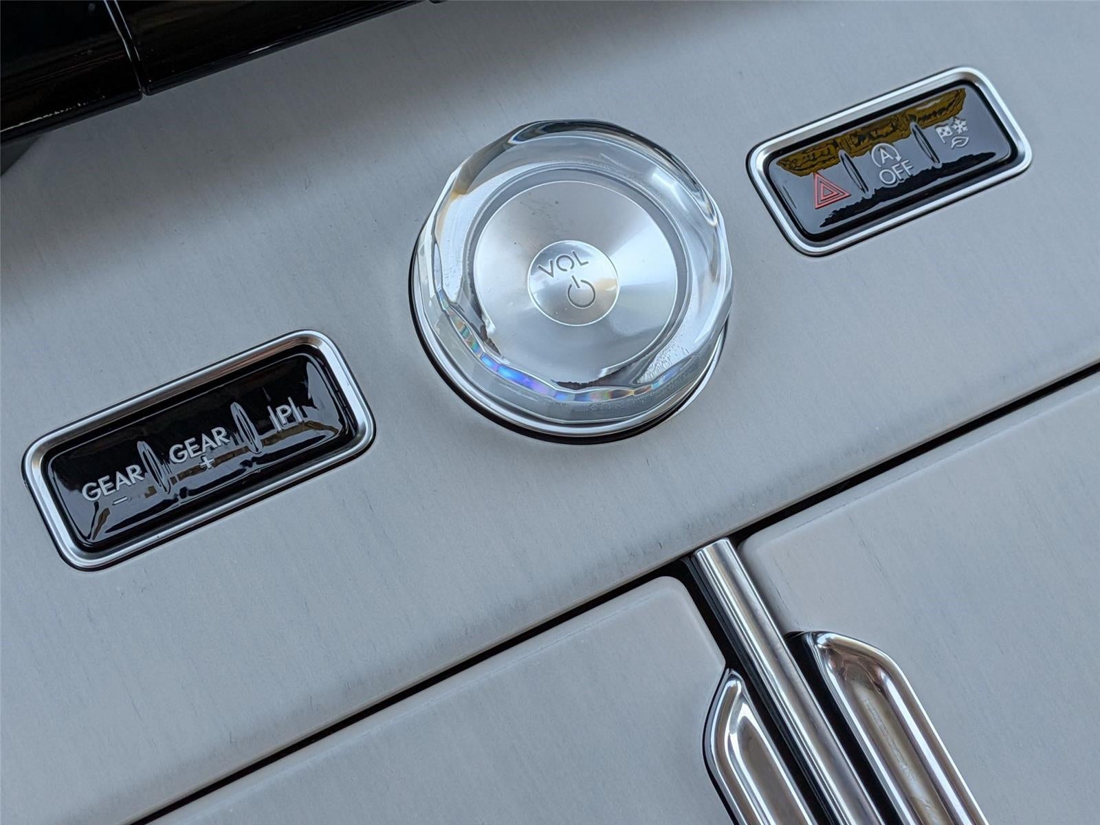 2027 Lincoln Navigator L Reserve