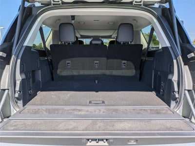 2027 Lincoln Navigator L Reserve