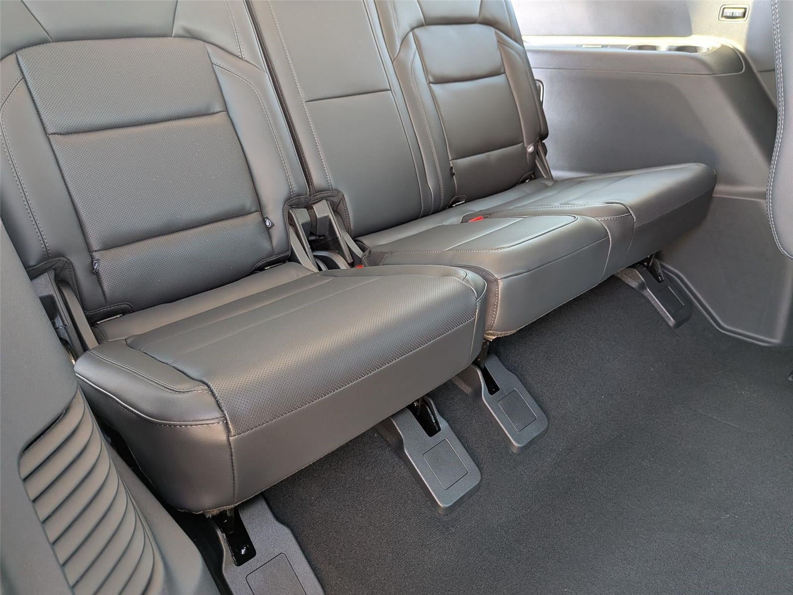 2027 Lincoln Navigator L Reserve