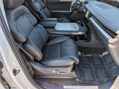 2027 Lincoln Navigator L Reserve