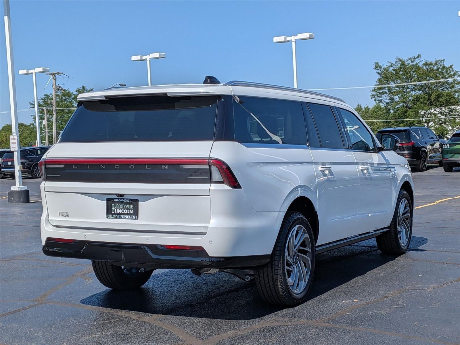 2027 Lincoln Navigator L Reserve