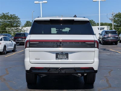 2027 Lincoln Navigator L Reserve