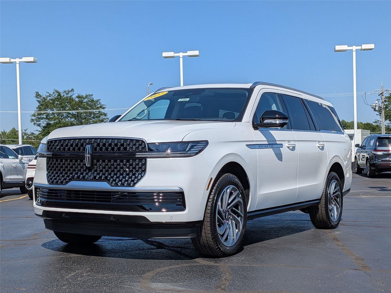 2027 Lincoln Navigator L Reserve