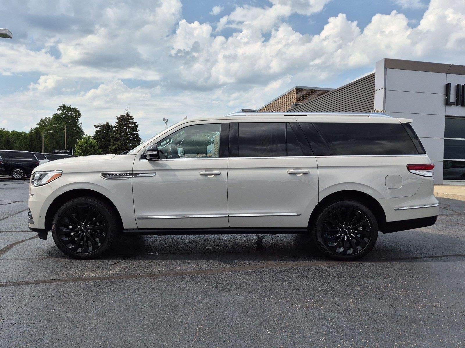 2024 Lincoln Navigator L Reserve