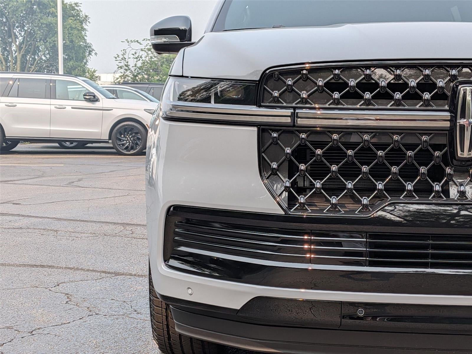 2027 Lincoln Navigator L Reserve
