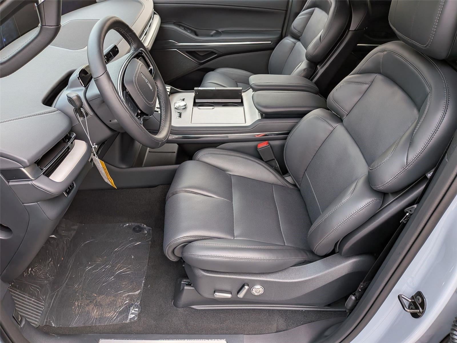 2027 Lincoln Navigator L Reserve