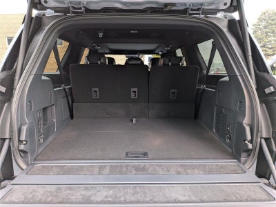 2027 Lincoln Navigator L Reserve