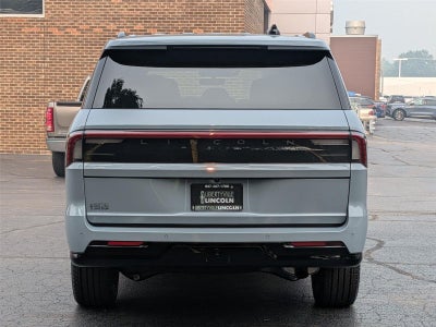 2027 Lincoln Navigator L Reserve