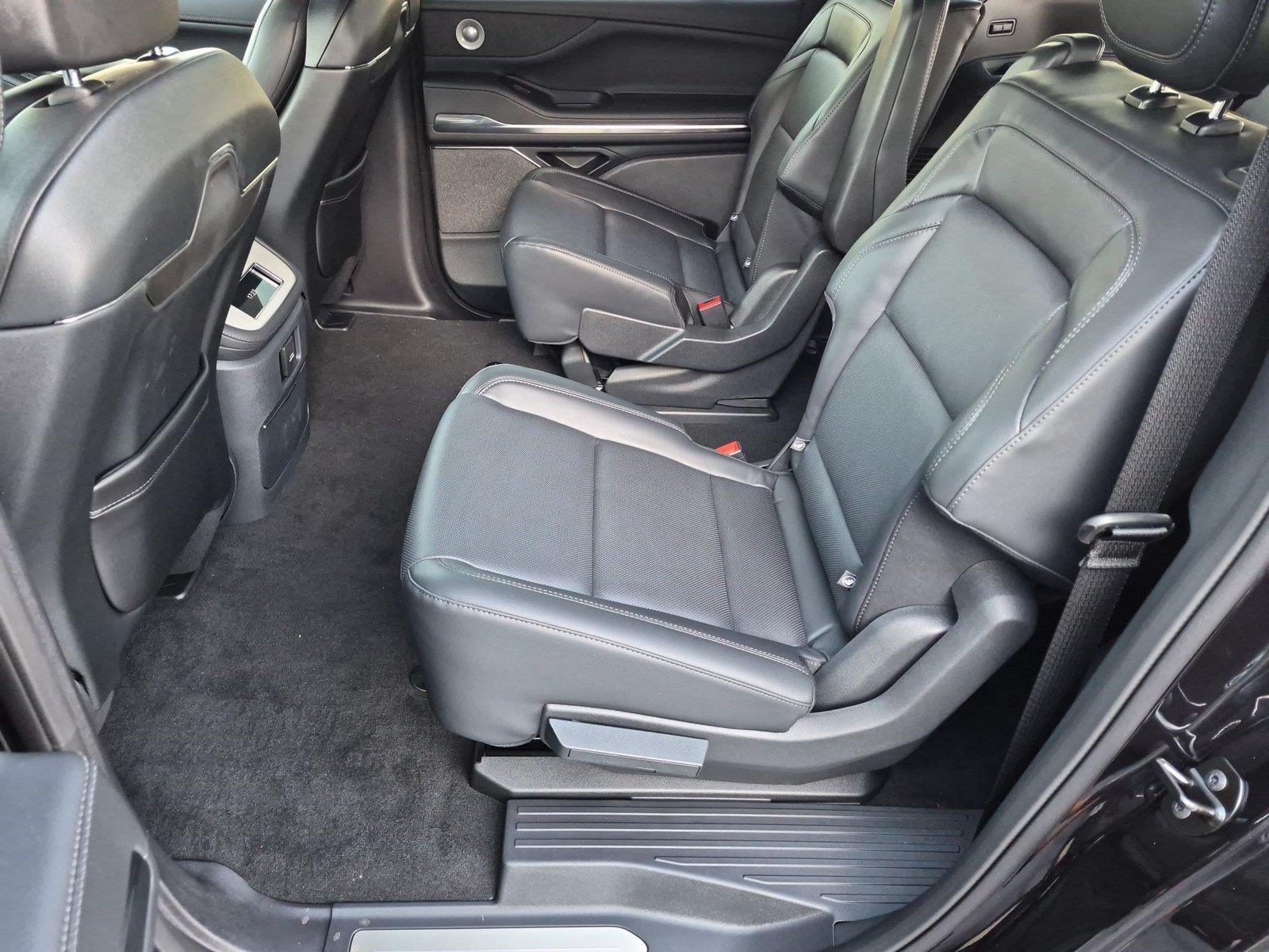 2027 Lincoln Navigator L Reserve